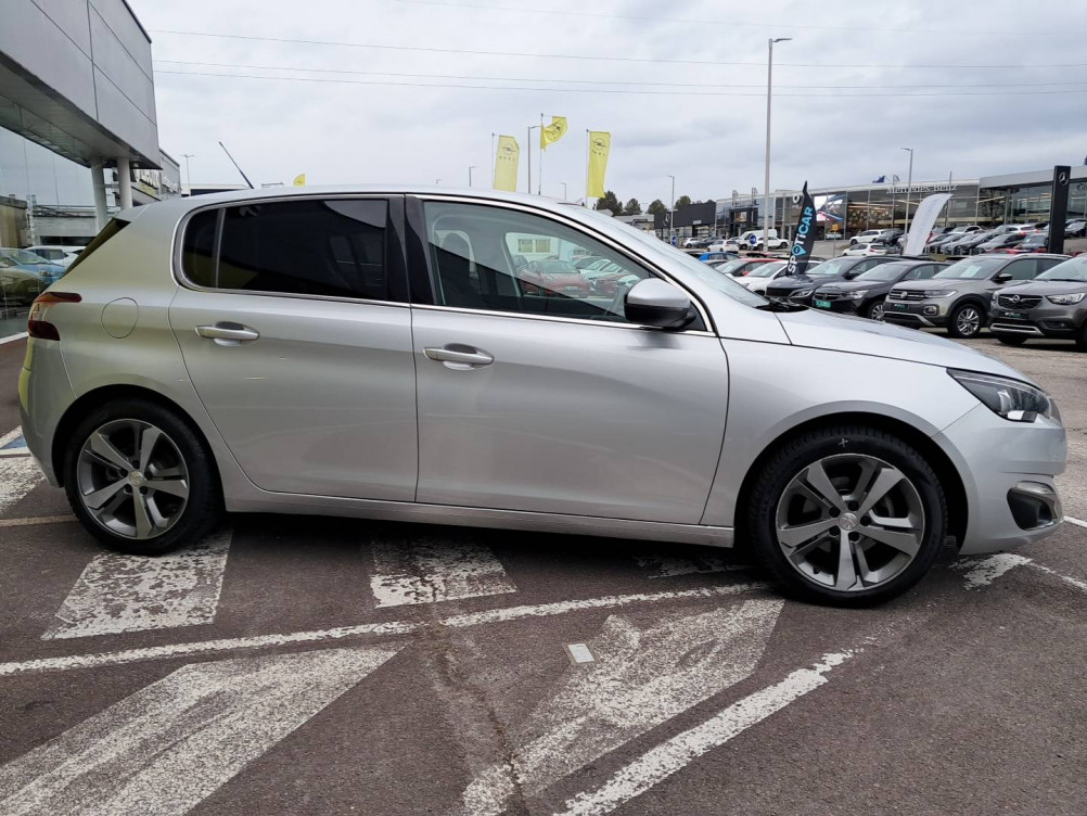Acheter Peugeot 308 308 1.2 PureTech 130ch S&S BVM6 Allure 5p occasion dans les concessions du Groupe Faurie