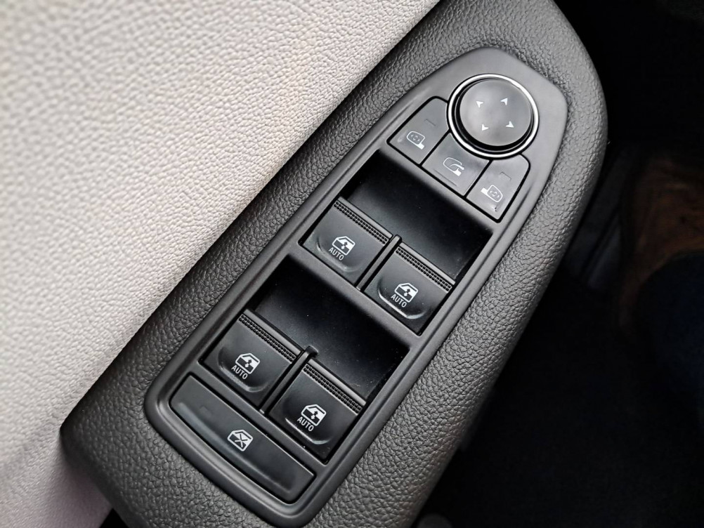 Acheter Renault Clio 5 Clio E-Tech 140 - 21N Intens 5p occasion dans les concessions du Groupe Faurie