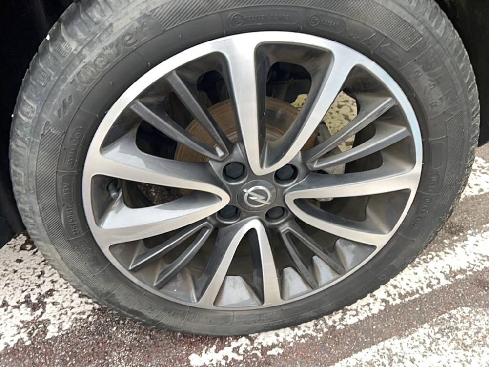 Acheter Opel Crossland X Crossland X 1.5 D 120 ch BVA6 Ultimate 5p occasion dans les concessions du Groupe Faurie