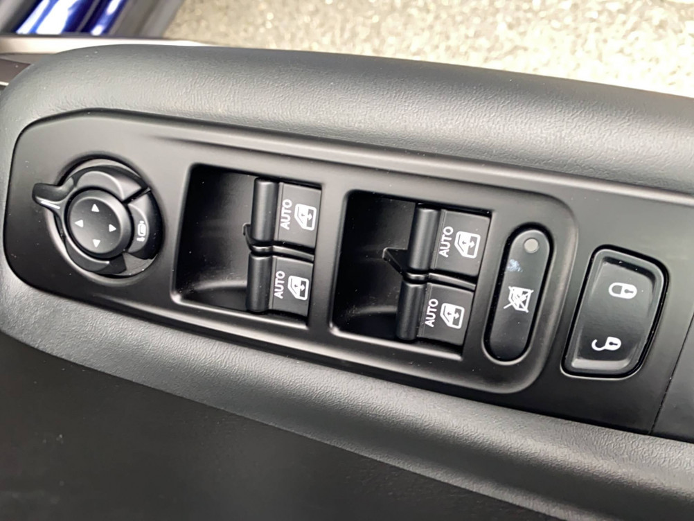 Acheter Jeep Renegade Renegade 1.6 I Multijet 130 ch BVM6 Limited 5p occasion dans les concessions du Groupe Faurie