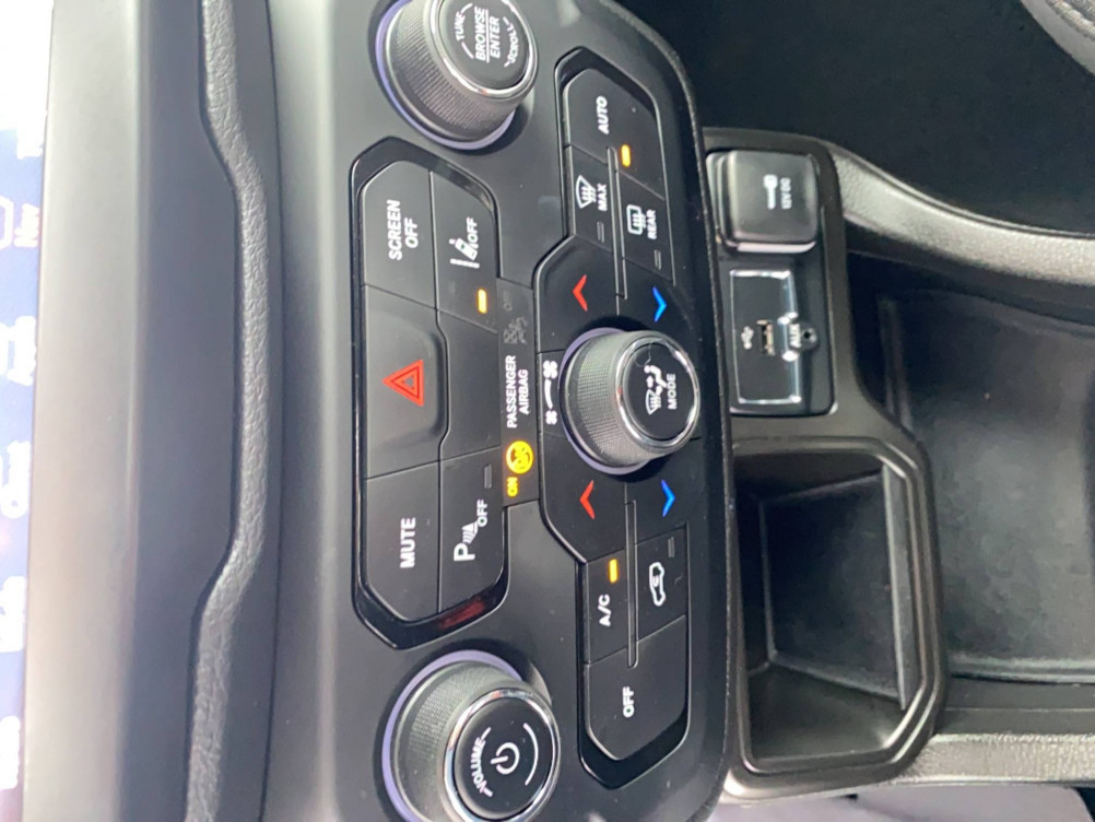 Acheter Jeep Renegade Renegade 1.6 I Multijet 130 ch BVM6 Limited 5p occasion dans les concessions du Groupe Faurie