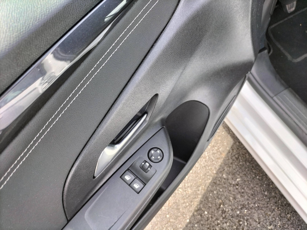 Acheter Opel Corsa Corsa 1.2 75 ch BVM5 Elegance Business 5p occasion dans les concessions du Groupe Faurie