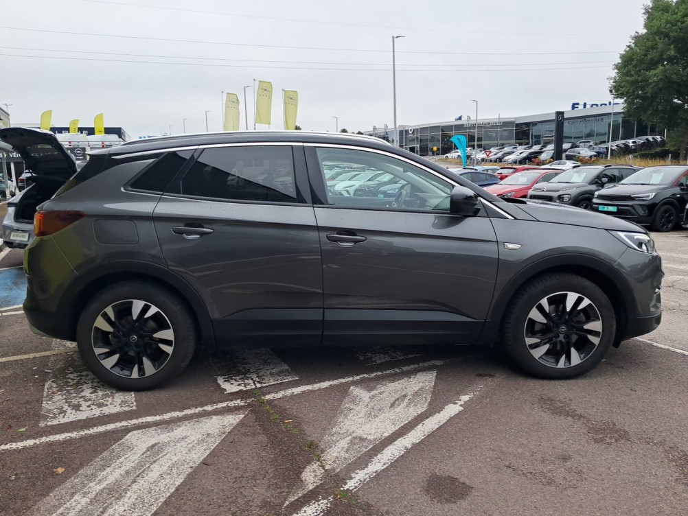 Acheter Opel Grandland X Grandland X 1.5 Diesel 130 ch Design Line 120 ans 5p occasion dans les concessions du Groupe Faurie