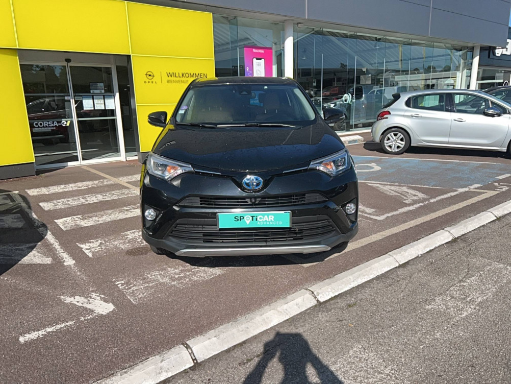 Acheter Toyota RAV4 RAV4 Hybride 197ch 2WD Lounge 5p occasion dans les concessions du Groupe Faurie