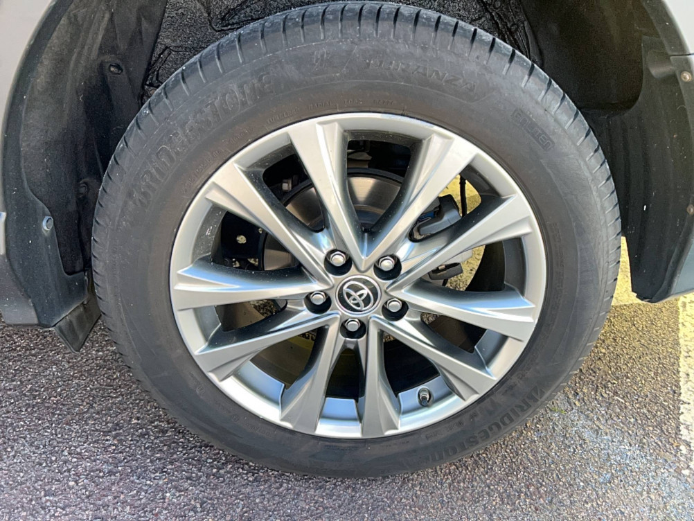 Acheter Toyota RAV4 RAV4 Hybride 197ch 2WD Lounge 5p occasion dans les concessions du Groupe Faurie