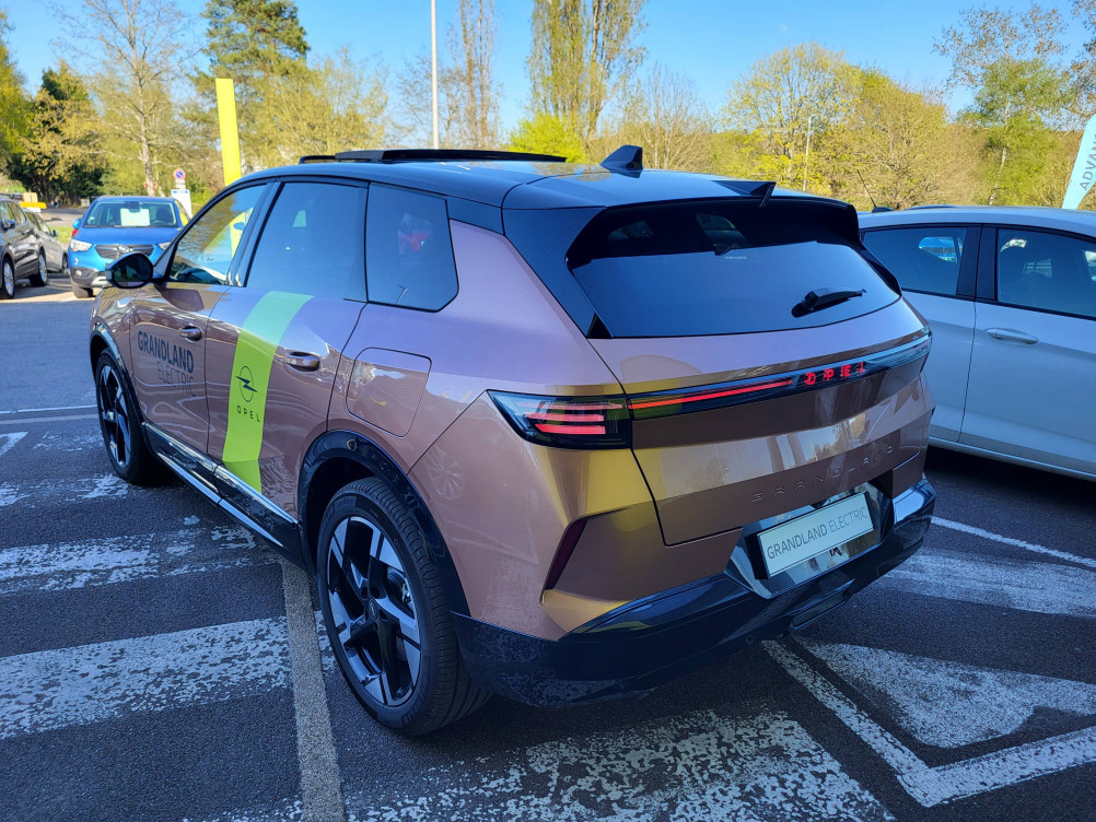 Acheter Opel Grandland Grandland Electrique 213 ch & Batterie 73 kWh GS 5p neuf dans les concessions du Groupe Faurie