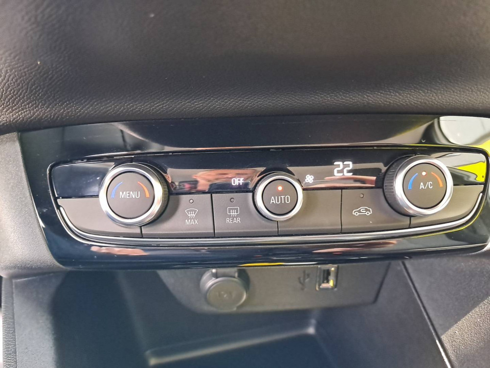Acheter Opel Corsa E Corsa Electrique 136 ch & Batterie 50 kWh Elegance Business 5p occasion dans les concessions du Groupe Faurie