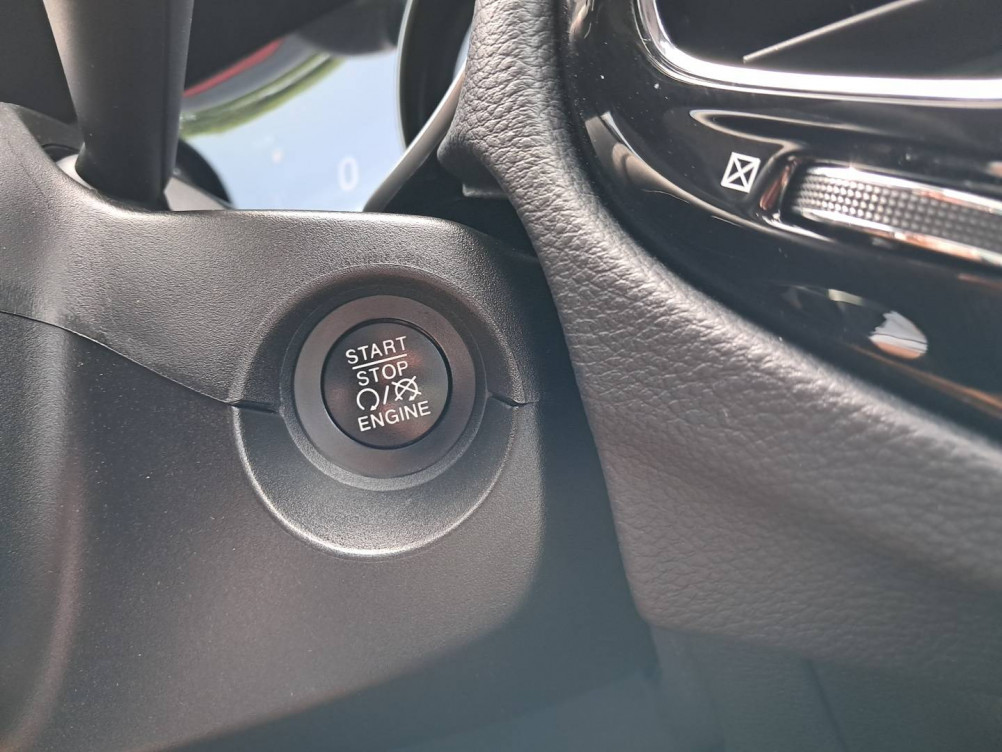 Acheter Jeep Compass Compass 1.6 I MultiJet II 120 ch BVM6 Limited 5p occasion dans les concessions du Groupe Faurie