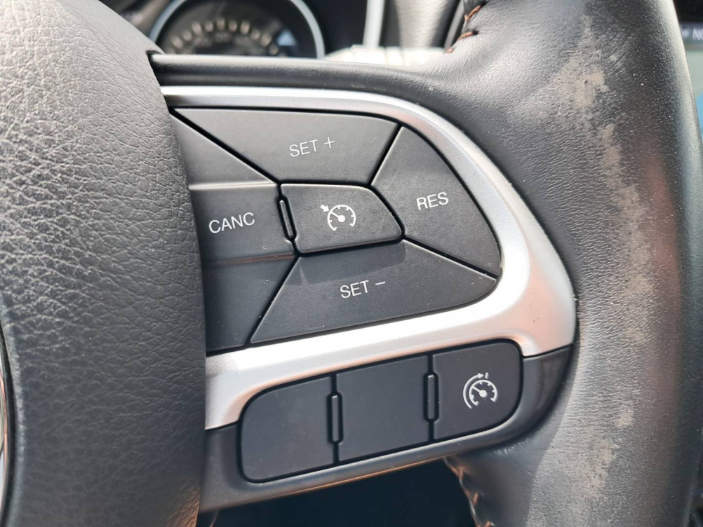 Acheter Jeep Compass Compass 1.6 I MultiJet II 120 ch BVM6 Limited 5p occasion dans les concessions du Groupe Faurie