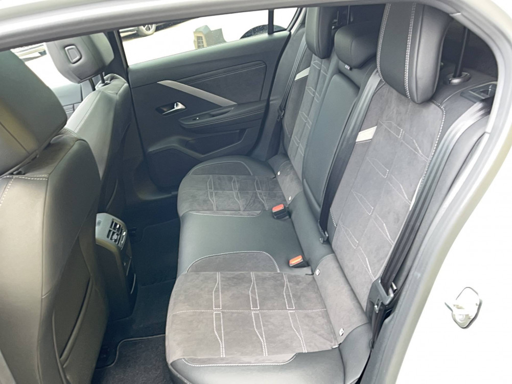 Acheter Opel Astra Astra Hybride Rechargeable 180 ch BVA8 GS 5p neuf dans les concessions du Groupe Faurie