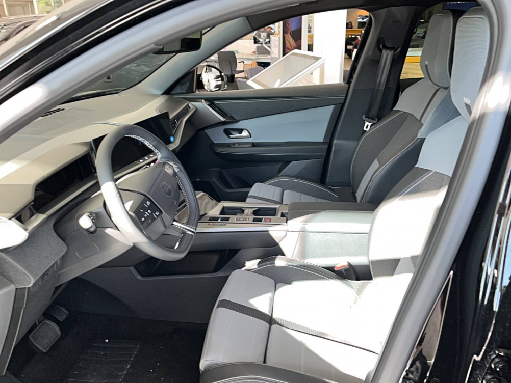 Acheter Opel Grandland Grandland 1.2 Turbo Hybrid 136 ch e-DCT6 GS 5p neuf dans les concessions du Groupe Faurie