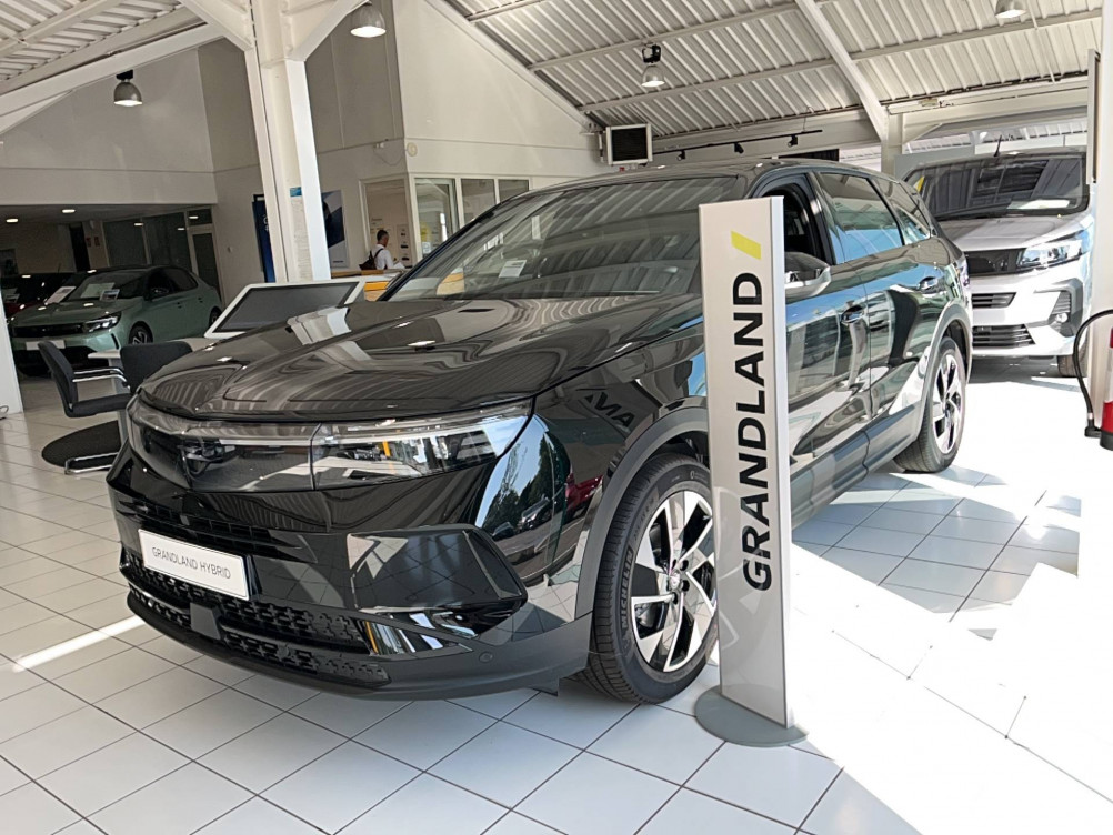 Acheter Opel Grandland Grandland 1.2 Turbo Hybrid 136 ch e-DCT6 GS 5p neuf dans les concessions du Groupe Faurie