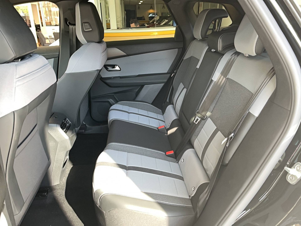 Acheter Opel Grandland Grandland 1.2 Turbo Hybrid 136 ch e-DCT6 GS 5p neuf dans les concessions du Groupe Faurie