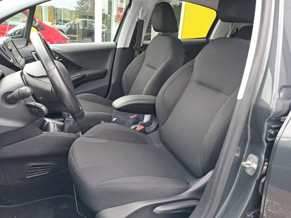 Acheter Peugeot 208 208 1.2 PureTech 82ch BVM5 Allure 5p occasion dans les concessions du Groupe Faurie