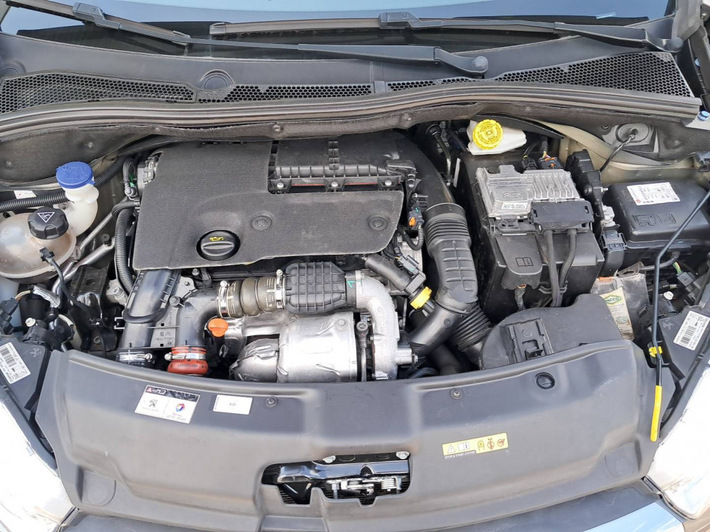 Acheter Peugeot 208 208 1.6 e-HDi 115ch FAP BVM6 Allure 5p occasion dans les concessions du Groupe Faurie