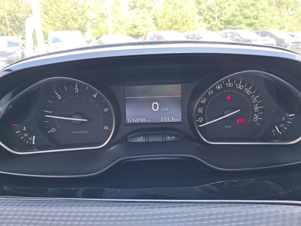 Acheter Peugeot 208 208 1.6 e-HDi 115ch FAP BVM6 Allure 5p occasion dans les concessions du Groupe Faurie