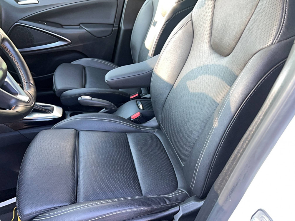 Acheter Opel Crossland X Crossland X 1.5 D 120 ch BVA6 Ultimate 5p occasion dans les concessions du Groupe Faurie