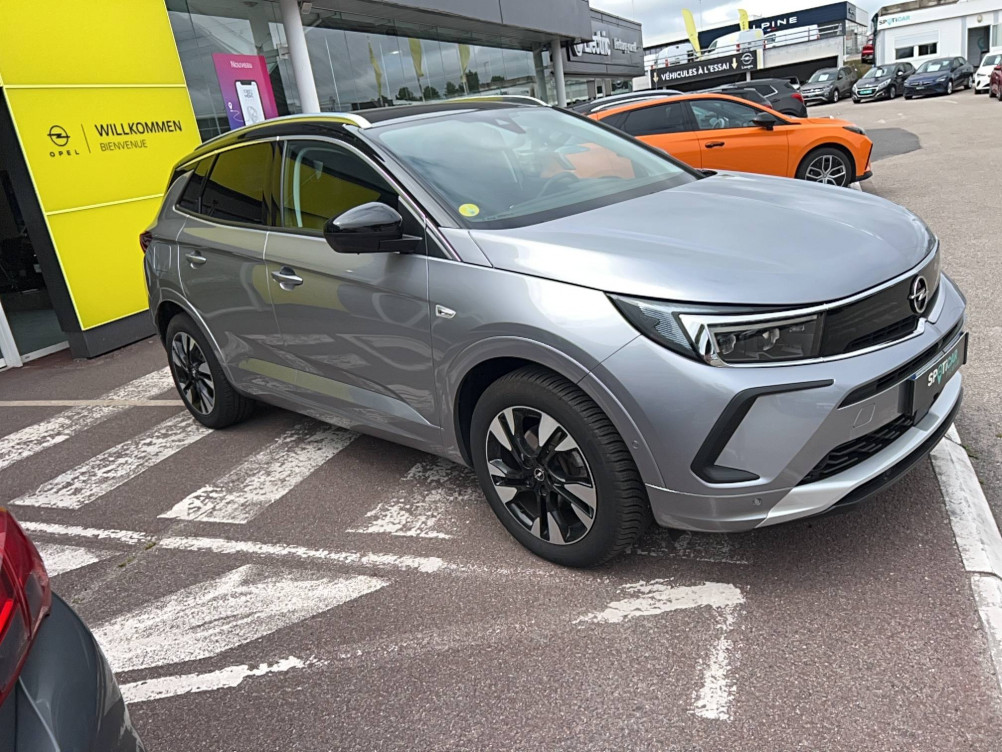 Acheter Opel Grandland Grandland 1.5 Diesel 130 ch BVA8 Ultimate 5p occasion dans les concessions du Groupe Faurie