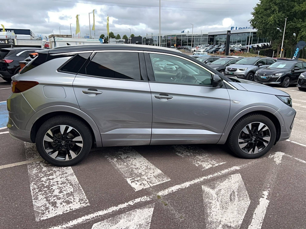 Acheter Opel Grandland Grandland 1.5 Diesel 130 ch BVA8 Ultimate 5p occasion dans les concessions du Groupe Faurie