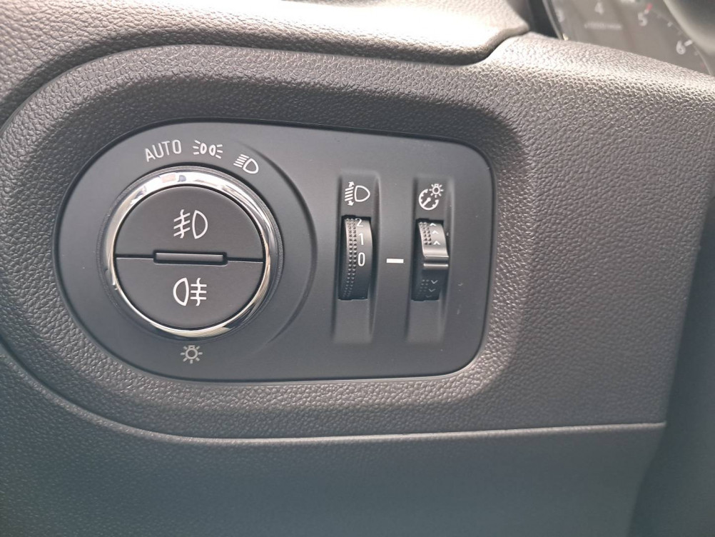 Acheter Opel Grandland X Grandland X 1.5 Diesel 130 ch BVA8 Design & Tech 5p occasion dans les concessions du Groupe Faurie
