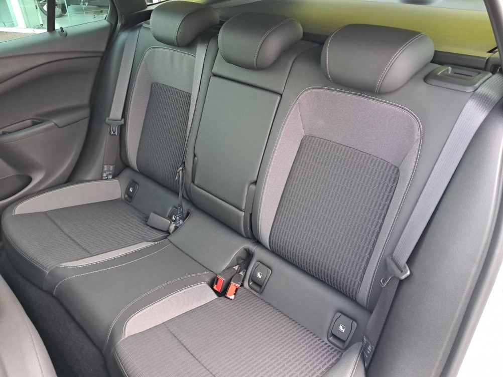 Acheter Opel Astra Sports Tourer Astra Sports Tourer 1.5 Diesel 122 ch BVA9 Elegance 5p occasion dans les concessions du Groupe Faurie