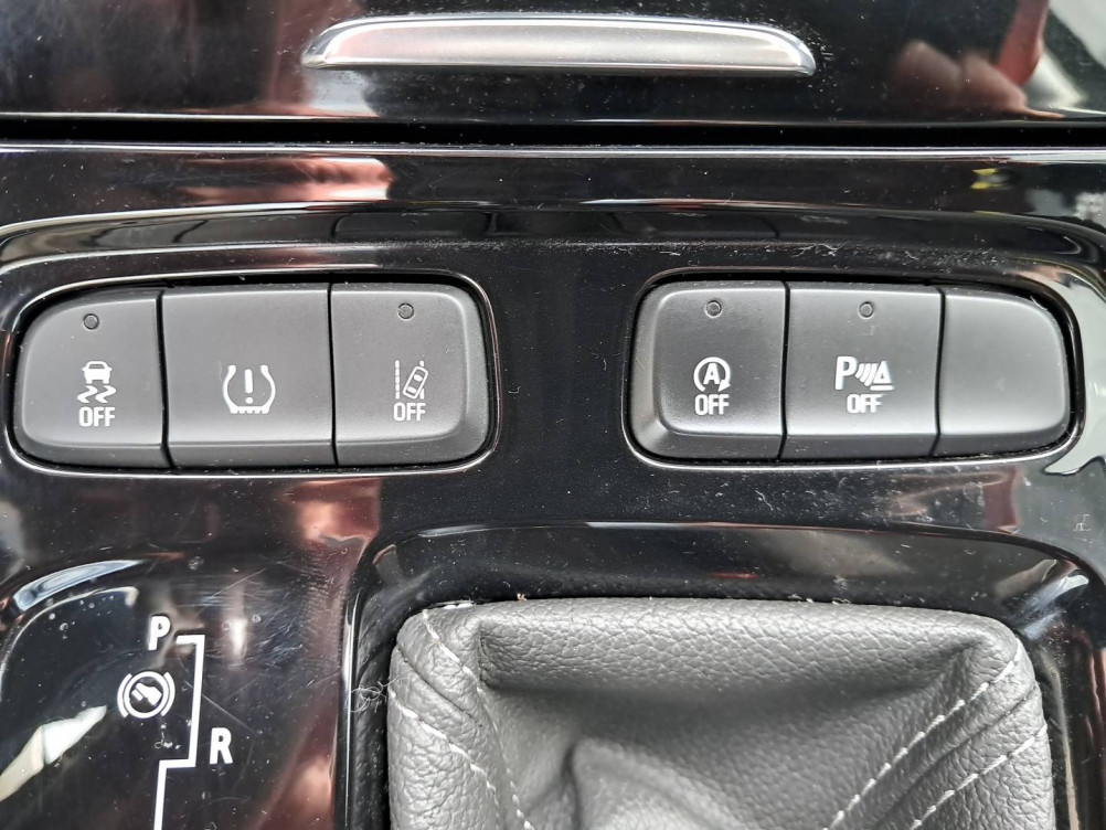 Acheter Opel Grandland X Grandland X 1.5 Diesel 130 ch BVA8 Design & Tech 5p occasion dans les concessions du Groupe Faurie