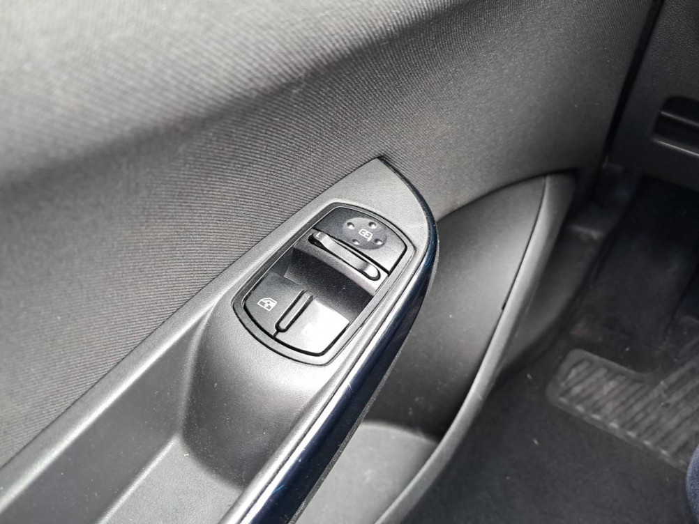 Acheter Opel Corsa Corsa 1.4 90 ch Edition 5p occasion dans les concessions du Groupe Faurie