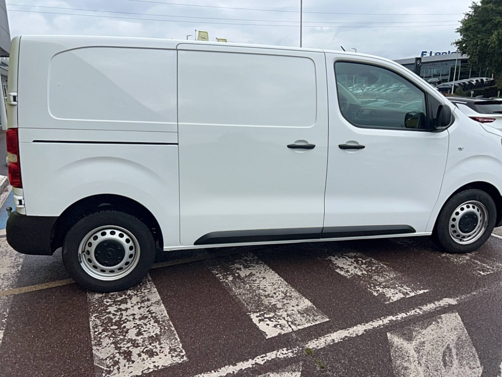 Acheter Opel Vivaro VIVARO FGN L2 2.0 DIESEL 120 CH PTAC AUGMENTE PACK CLIM 4p occasion dans les concessions du Groupe Faurie