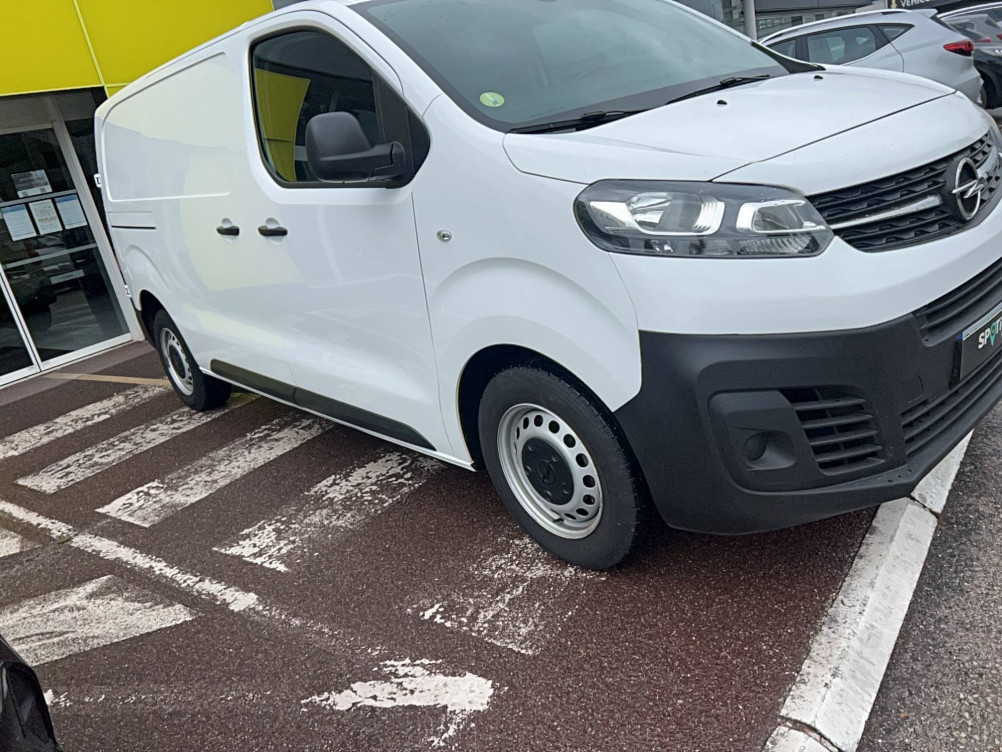 Acheter Opel Vivaro VIVARO FGN L2 2.0 DIESEL 120 CH PTAC AUGMENTE PACK CLIM 4p occasion dans les concessions du Groupe Faurie