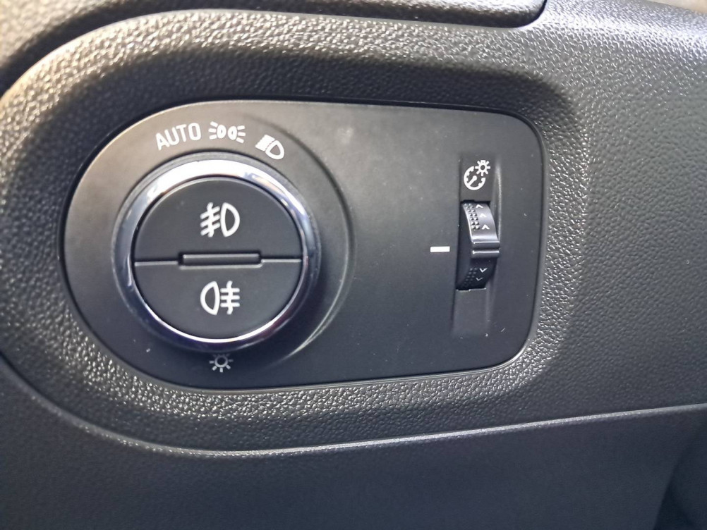 Acheter Opel Grandland X Grandland X 1.2 Turbo 130 ch BVA8 Design Line 5p occasion dans les concessions du Groupe Faurie