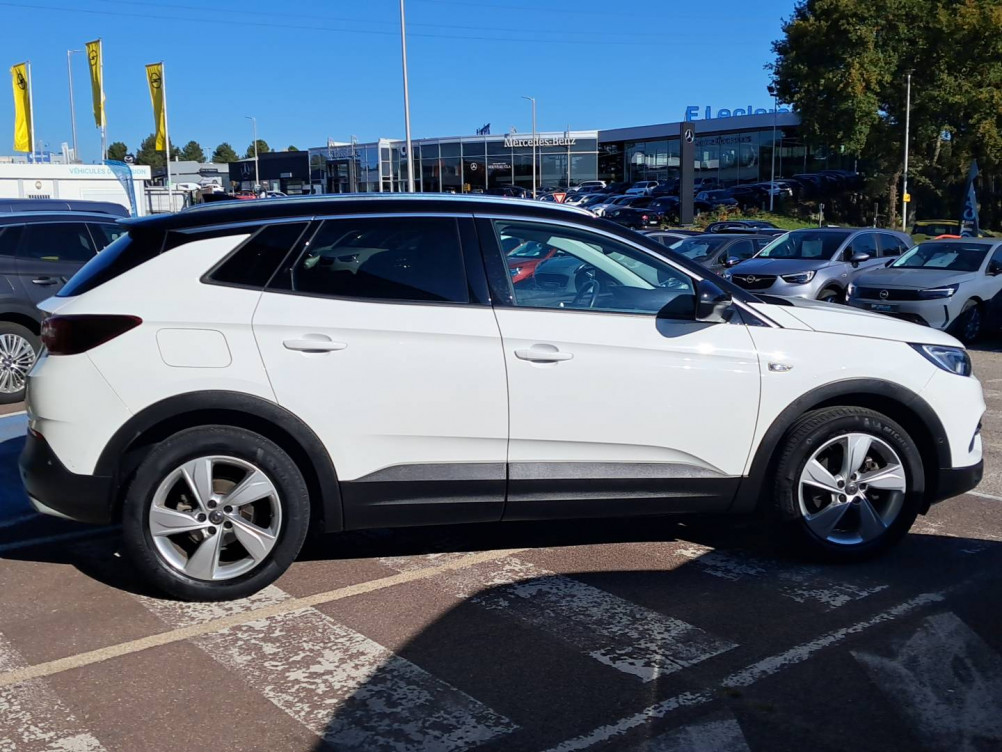 Acheter Opel Grandland X Grandland X 1.2 Turbo 130 ch BVA8 Design Line 5p occasion dans les concessions du Groupe Faurie