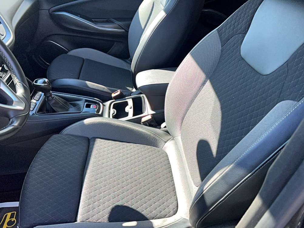 Acheter Opel Grandland X Grandland X 1.2 Turbo 130 ch Design Line 5p occasion dans les concessions du Groupe Faurie