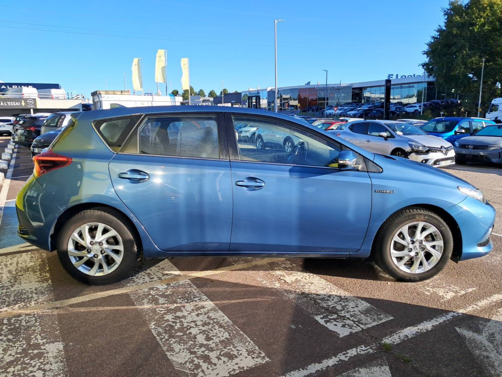 Acheter Toyota Auris Auris Hybride 136h Dynamic 5p occasion dans les concessions du Groupe Faurie