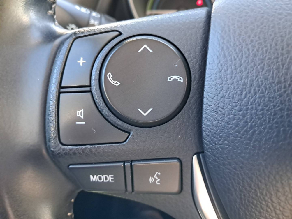 Acheter Toyota Auris Auris Hybride 136h Dynamic 5p occasion dans les concessions du Groupe Faurie