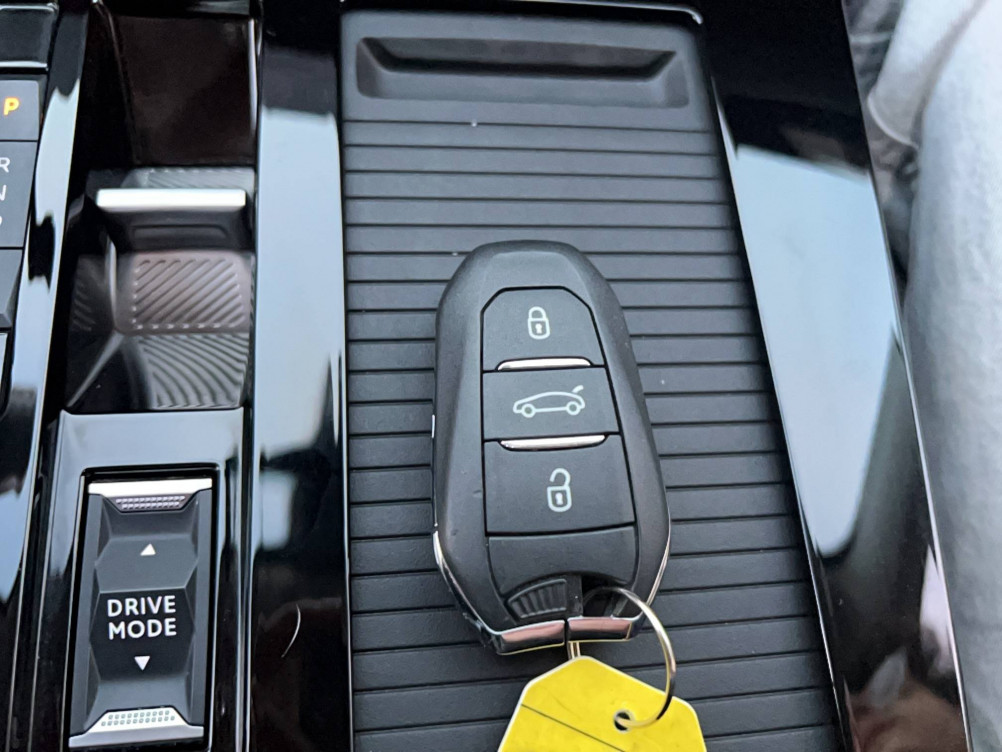 Acheter Opel Astra Astra 1.2 Turbo 130 ch BVA8 Elegance Business 5p occasion dans les concessions du Groupe Faurie