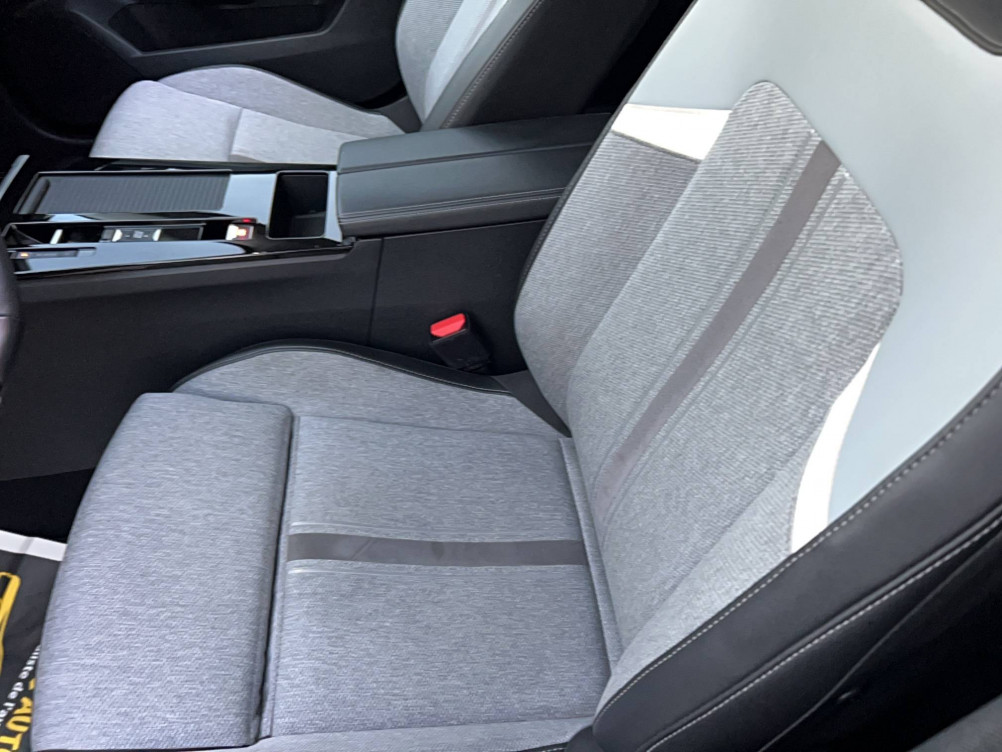 Acheter Opel Astra Astra 1.2 Turbo 130 ch BVA8 Elegance Business 5p occasion dans les concessions du Groupe Faurie