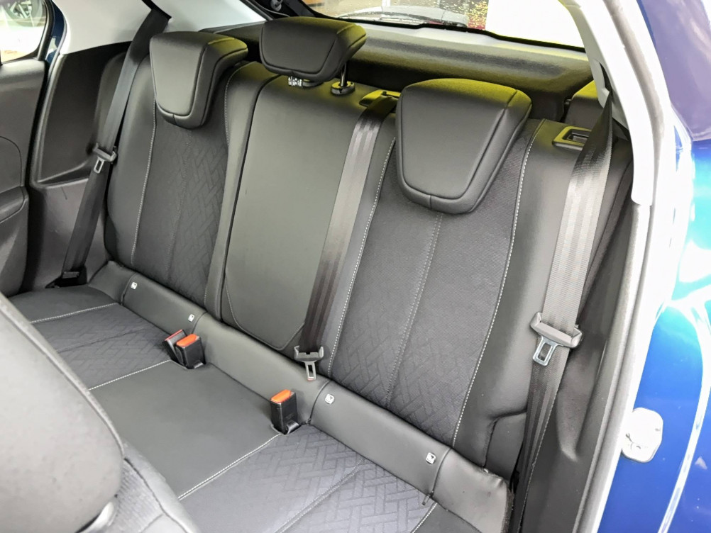 Acheter Opel Corsa Corsa 1.2 Turbo 100 ch BVA8 Elegance 5p occasion dans les concessions du Groupe Faurie