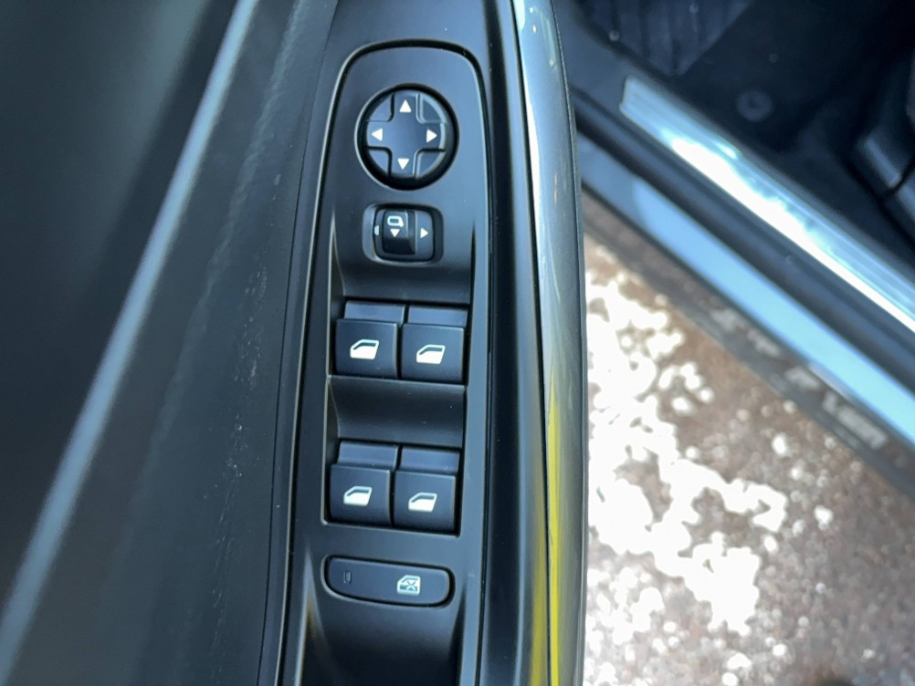 Acheter Opel Grandland X Grandland X 1.2 Turbo 130 ch BVA8 Ultimate 5p occasion dans les concessions du Groupe Faurie