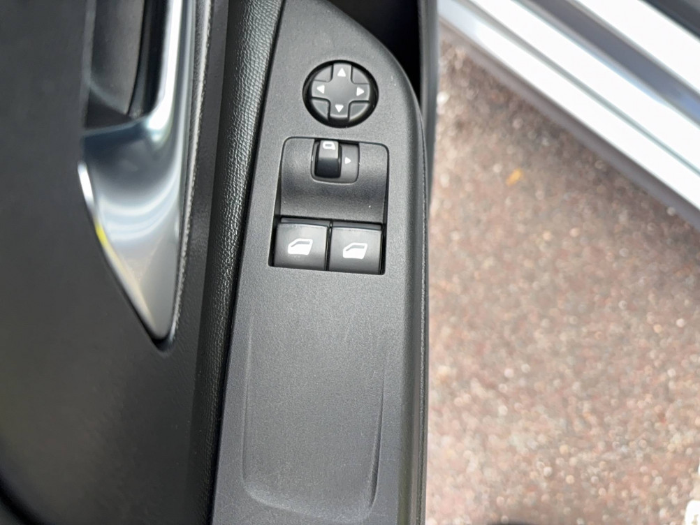 Acheter Opel Corsa Corsa 1.2 Turbo 100 ch BVM6 Edition 5p occasion dans les concessions du Groupe Faurie