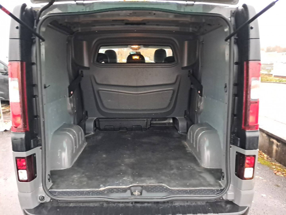 Acheter Opel Vivaro VIVARO CA F2900 L1H1 1.6 CDTI 120 CH PACK CLIM + 5p occasion dans les concessions du Groupe Faurie