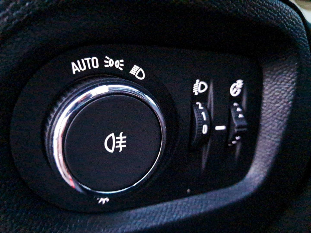 Acheter Opel Corsa Corsa 1.2 Turbo 100 ch BVM6 Elegance Business 5p occasion dans les concessions du Groupe Faurie