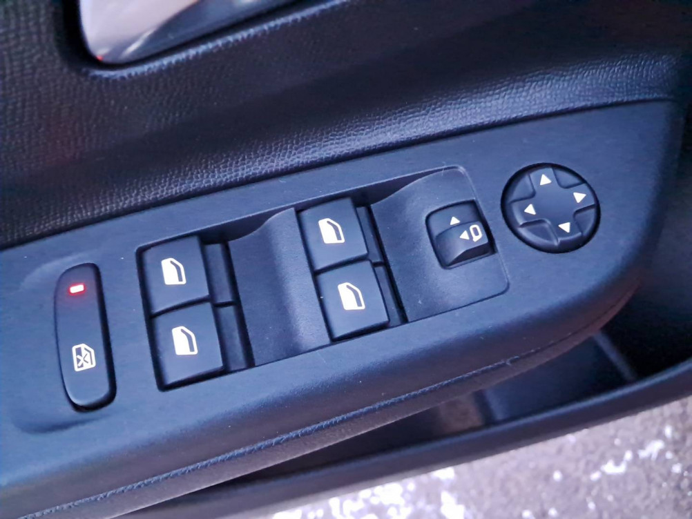 Acheter Opel Corsa Corsa 1.2 Turbo 100 ch BVM6 Elegance Business 5p occasion dans les concessions du Groupe Faurie