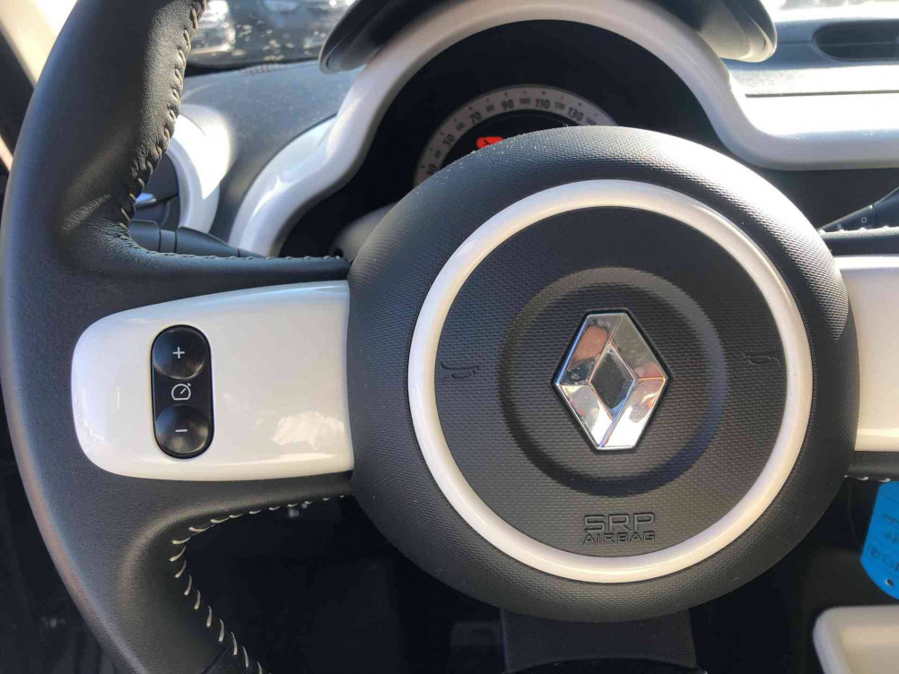 Acheter Renault Twingo 3 Twingo III 0.9 TCe 90 Energy E6C Intens 5p occasion dans les concessions du Groupe Faurie