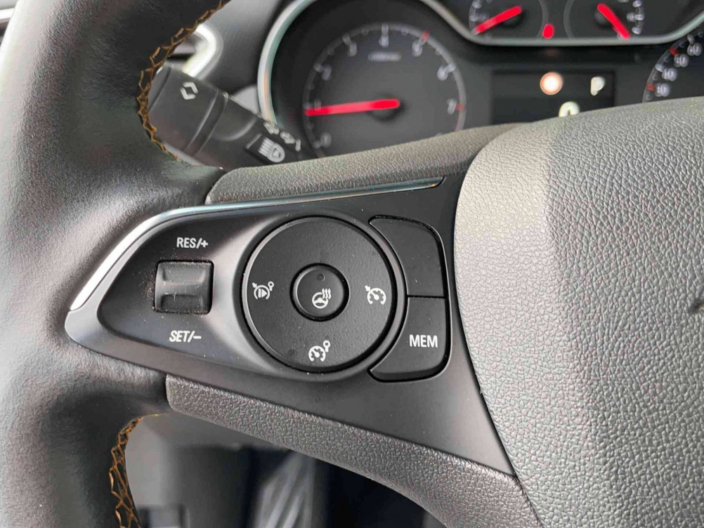 Acheter Opel Crossland X Crossland X 1.5 D 120 ch BVA6 Ultimate 5p occasion dans les concessions du Groupe Faurie