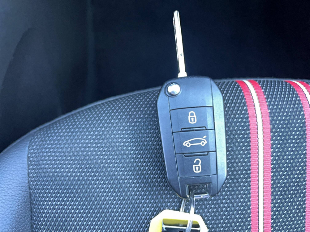 Acheter Opel Crossland Crossland 1.2 Turbo 110 ch BVM6 GS Line 5p occasion dans les concessions du Groupe Faurie