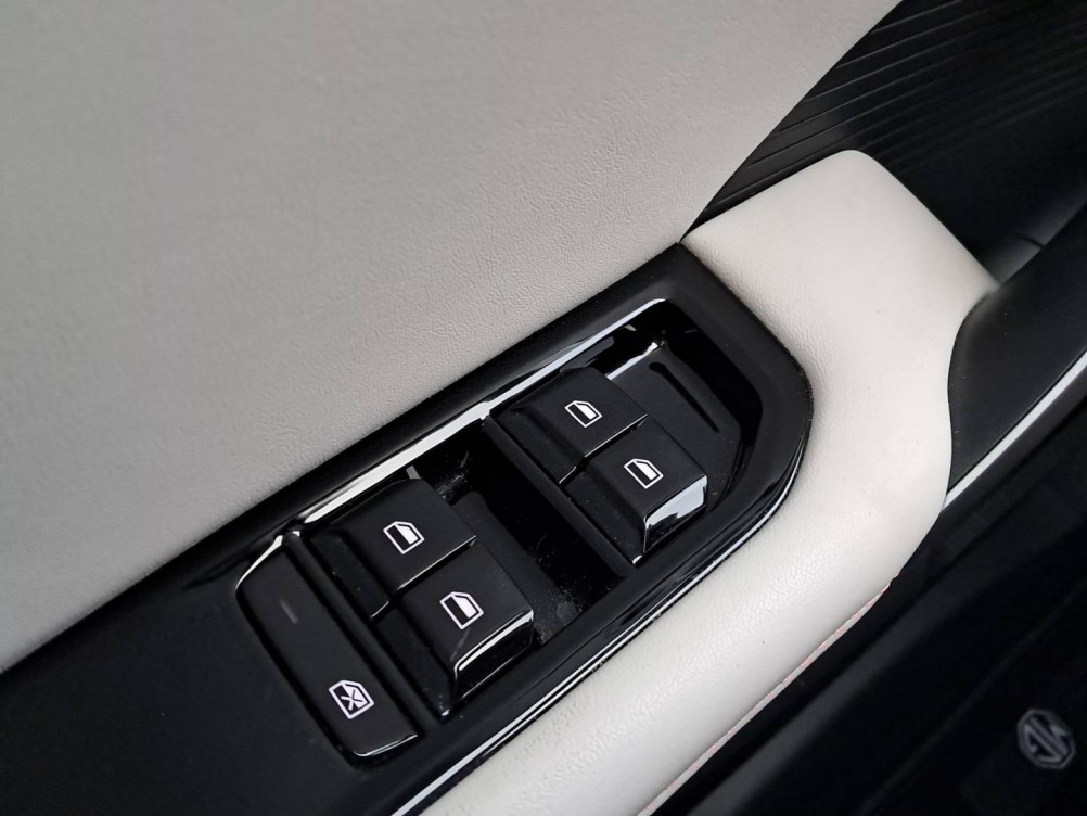 Acheter MG Motor MG 4 MG4 Electric 64kWh - 150 kW 2WD Luxury 5p occasion dans les concessions du Groupe Faurie