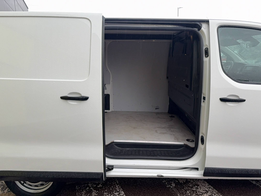Acheter Opel Vivaro VIVARO FGN L2 2.0 DIESEL 120 CH PTAC AUGMENTE PACK CLIM 4p occasion dans les concessions du Groupe Faurie