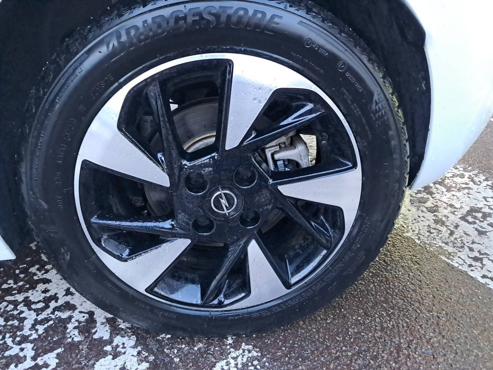 Acheter Opel Corsa E Corsa Electrique 136 ch & Batterie 50 kWh Edition 5p occasion dans les concessions du Groupe Faurie