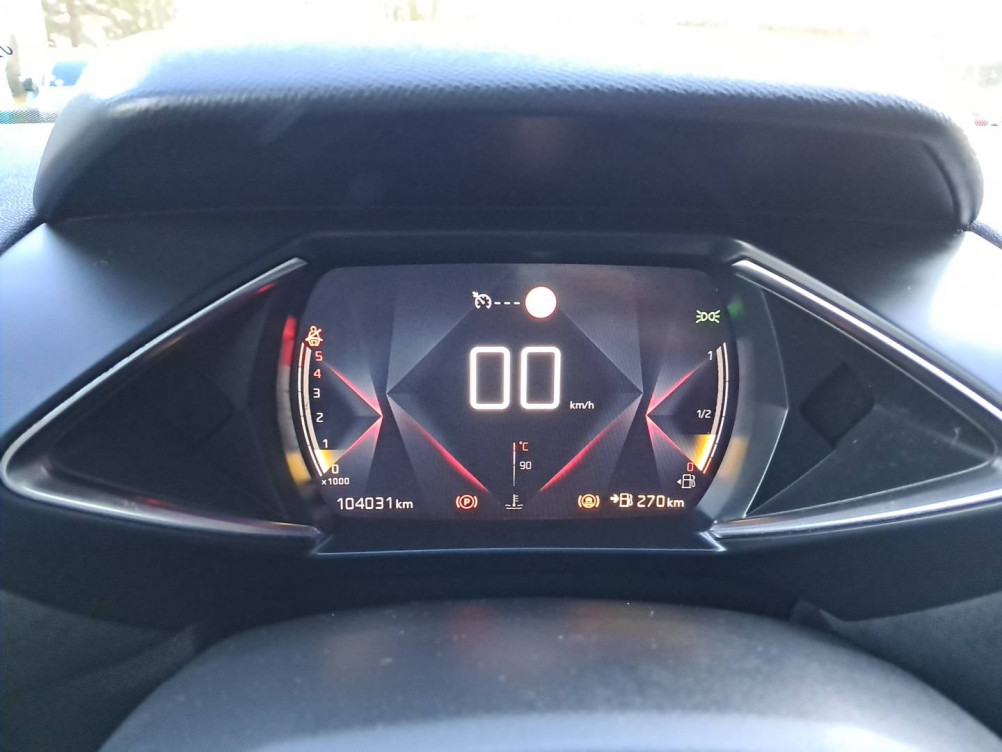 Acheter Ds Ds3 Crossback DS3 Crossback BlueHDi 100 BVM6 Performance Line 5p occasion dans les concessions du Groupe Faurie