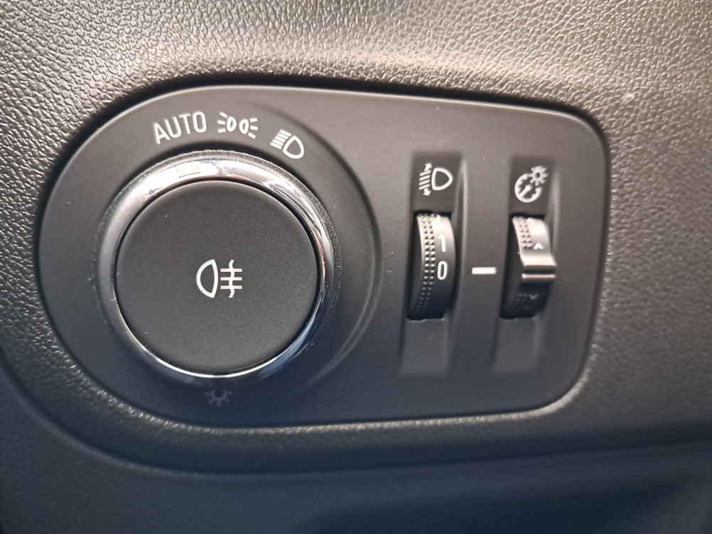 Acheter Opel Crossland Crossland 1.2 Turbo 110 ch BVM6 Elegance Business 5p occasion dans les concessions du Groupe Faurie